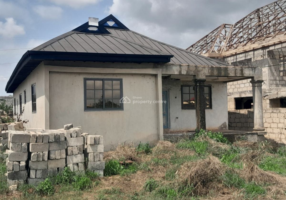 3 Bedrooms, Saaman, Near Kenyasi Bosore., Kumasi Metropolitan, Ashanti, House for Sale
