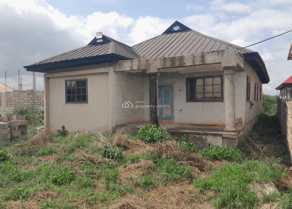 3 Bedrooms, Saaman, Near Kenyasi Bosore., Kumasi Metropolitan, Ashanti, House for Sale