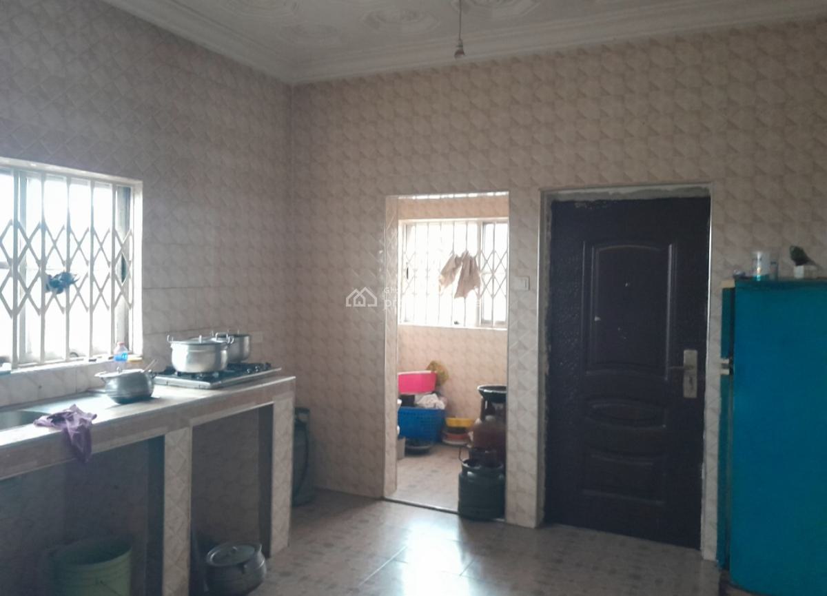 4 Bedrooms, Appiadu, Near Emina Boadi., Kumasi Metropolitan, Ashanti, House for Sale