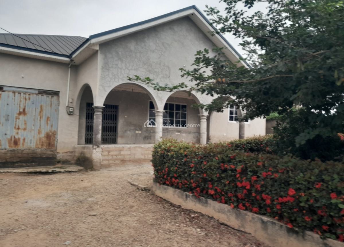 4 Bedrooms, Appiadu, Near Emina Boadi., Kumasi Metropolitan, Ashanti, House for Sale
