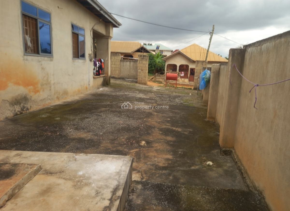 4 Bedrooms, Ahenema Kokoben, Near Santasi., Kumasi Metropolitan, Ashanti, House for Sale