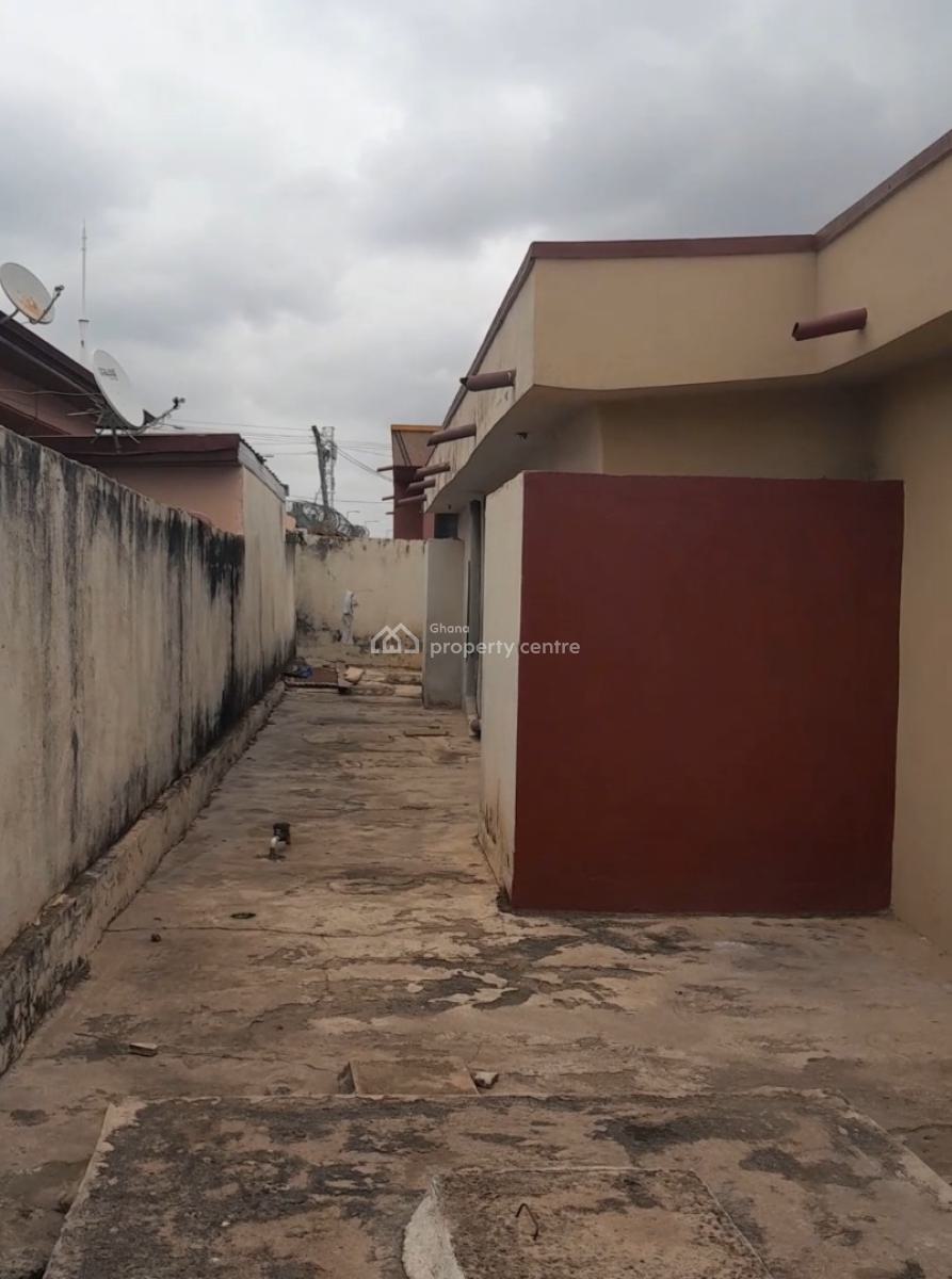 7 Bedrooms, Tafo Adonpom, Kumasi Metropolitan, Ashanti, House for Sale