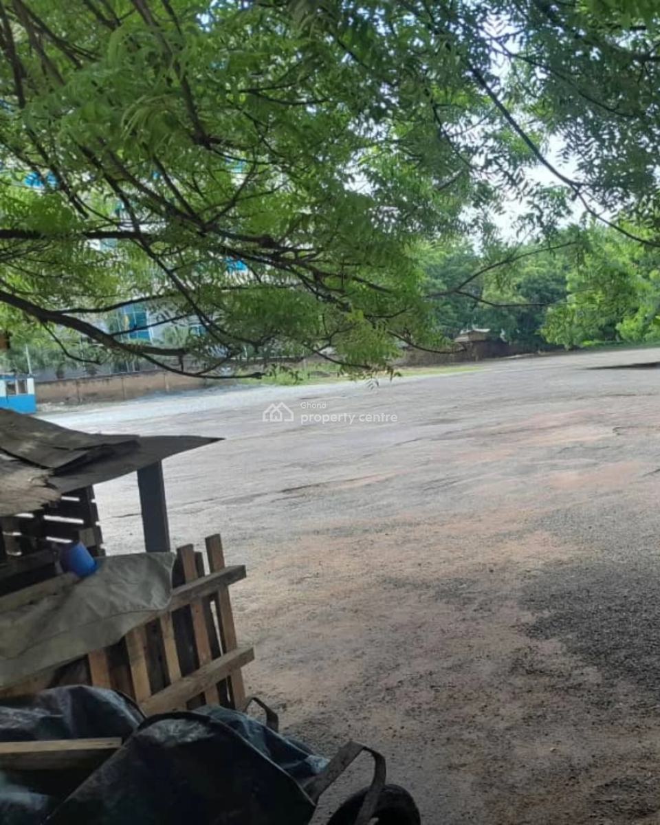 Executive 1.03 Acre of Prime Land (6 Plots Plus), Roman Ridge, Accra, Land for Sale