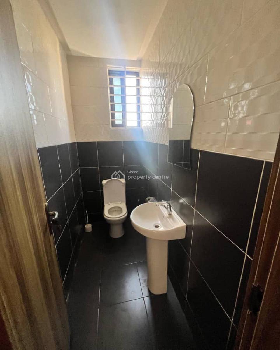 Modern 2-bedroom Apartment  Lakeside Estate, Lakeside Estate, Ashaley Botwe, Adenta Municipal, Accra, Terraced Duplex for Rent