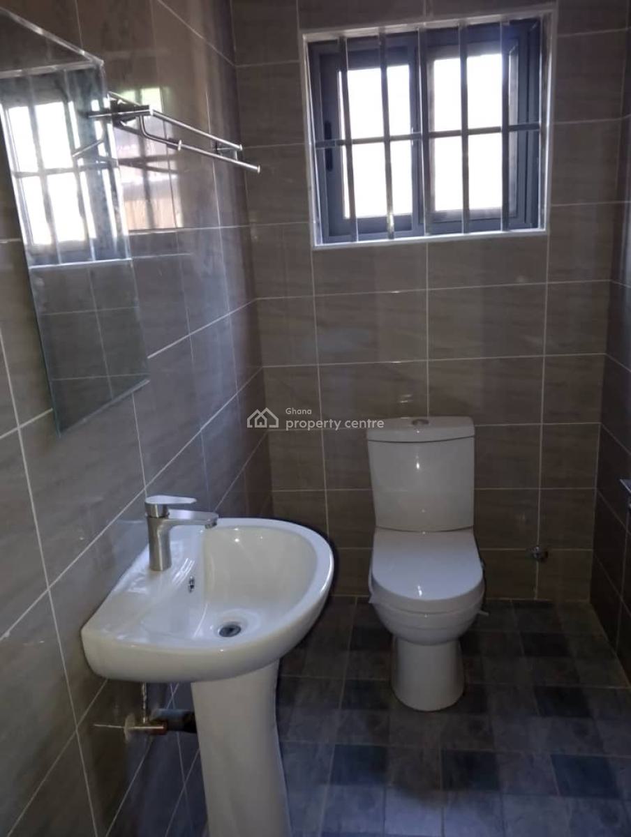 Two Bedroom Self Contain Apartment, Rasta Bushroad Police Station, Teshie-nungua Estates, Accra, Mini Flat for Rent