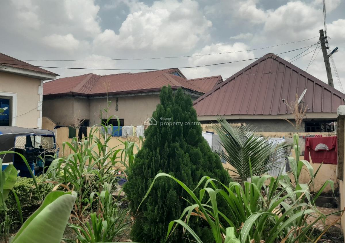 4 Bedrooms, Afrancho ( Bronkom) , Near Kronum., Kumasi Metropolitan, Ashanti, House for Sale