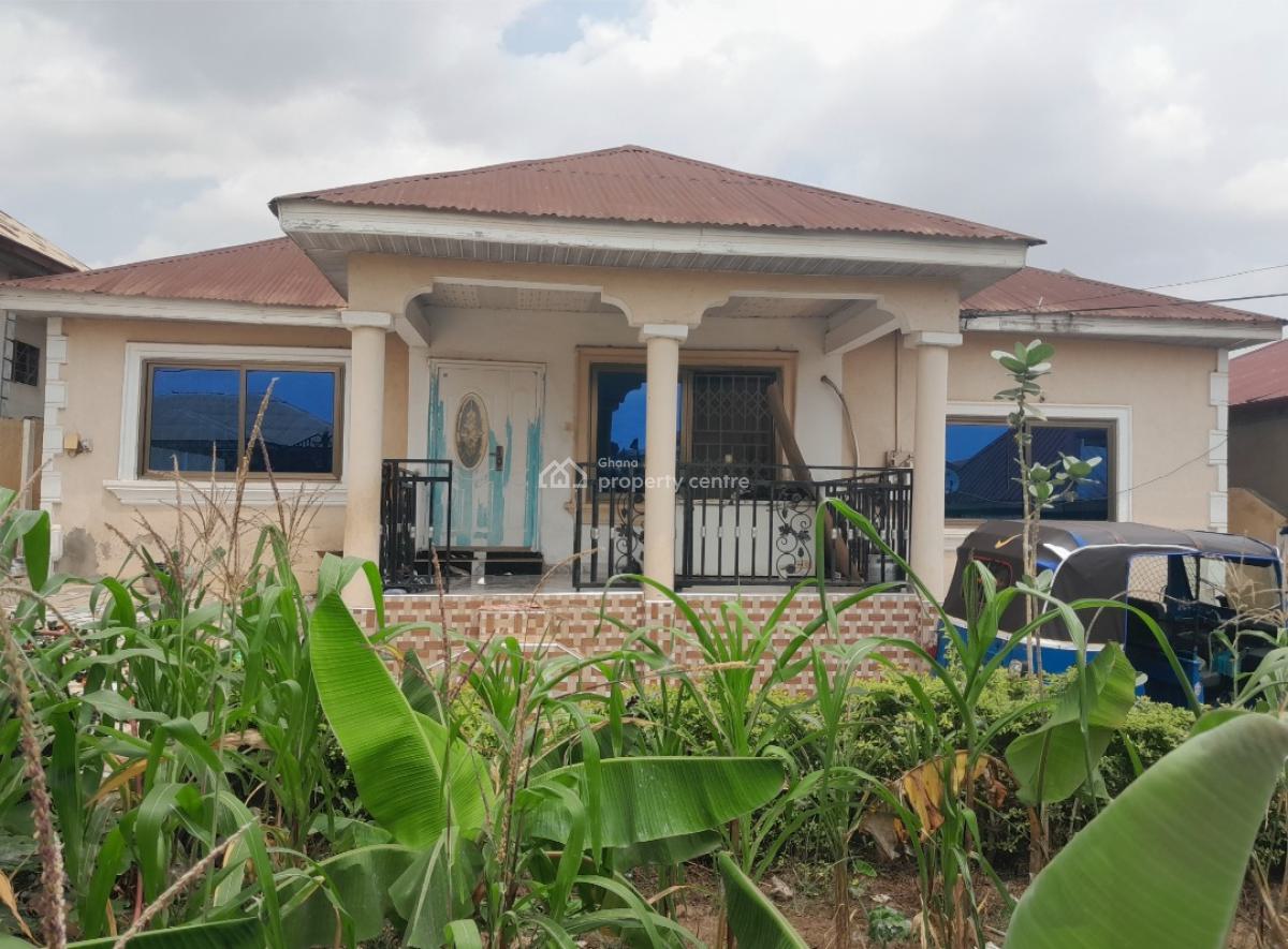 4 Bedrooms, Afrancho ( Bronkom) , Near Kronum., Kumasi Metropolitan, Ashanti, House for Sale