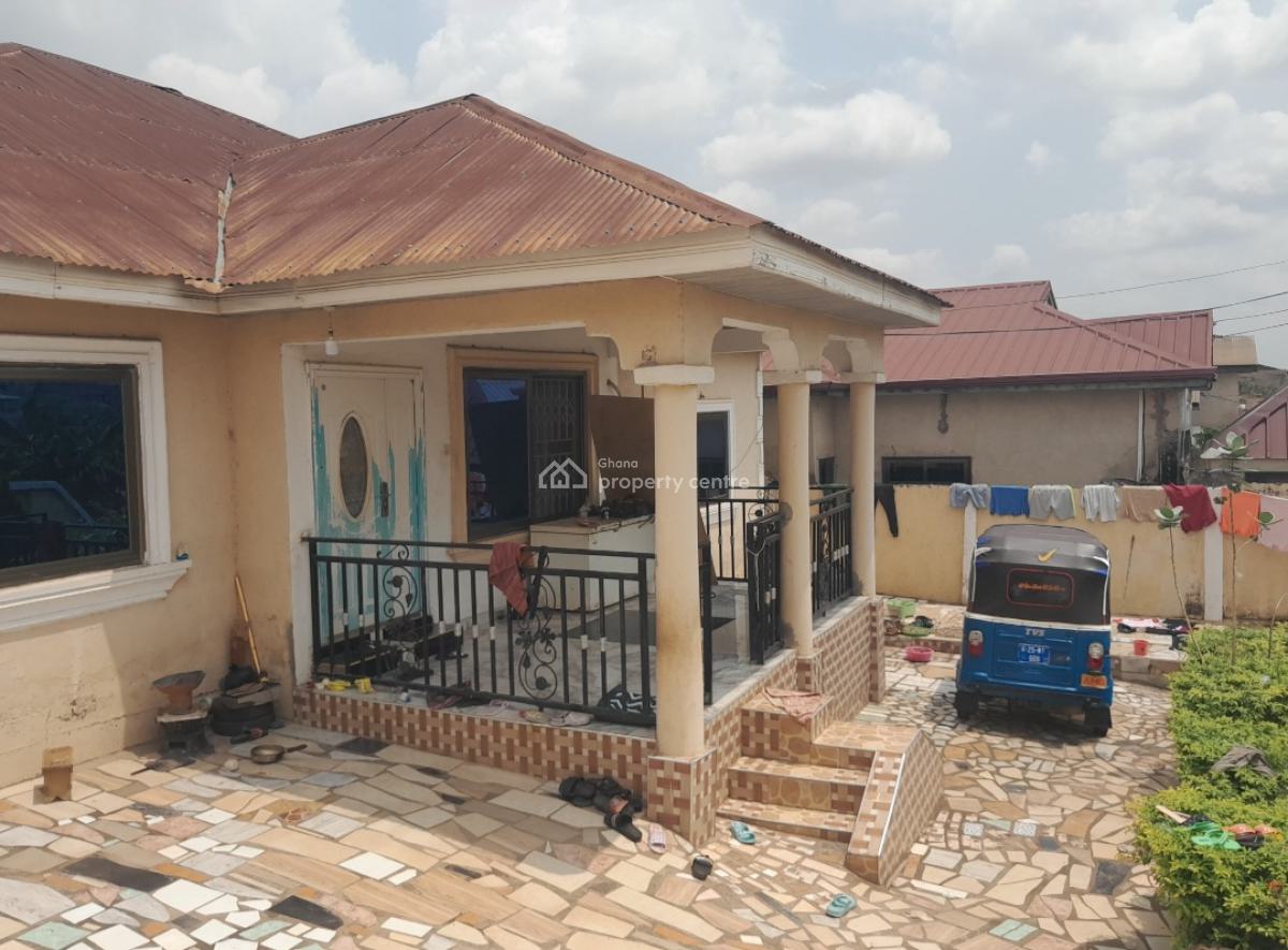 4 Bedrooms, Afrancho ( Bronkom) , Near Kronum., Kumasi Metropolitan, Ashanti, House for Sale