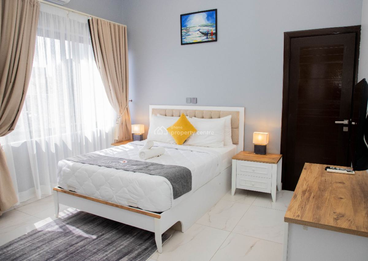 Modern 2-bedroom Apartment, Ashaley Botwe School Junction, Adenta Municipal, Accra, Apartment Short Let