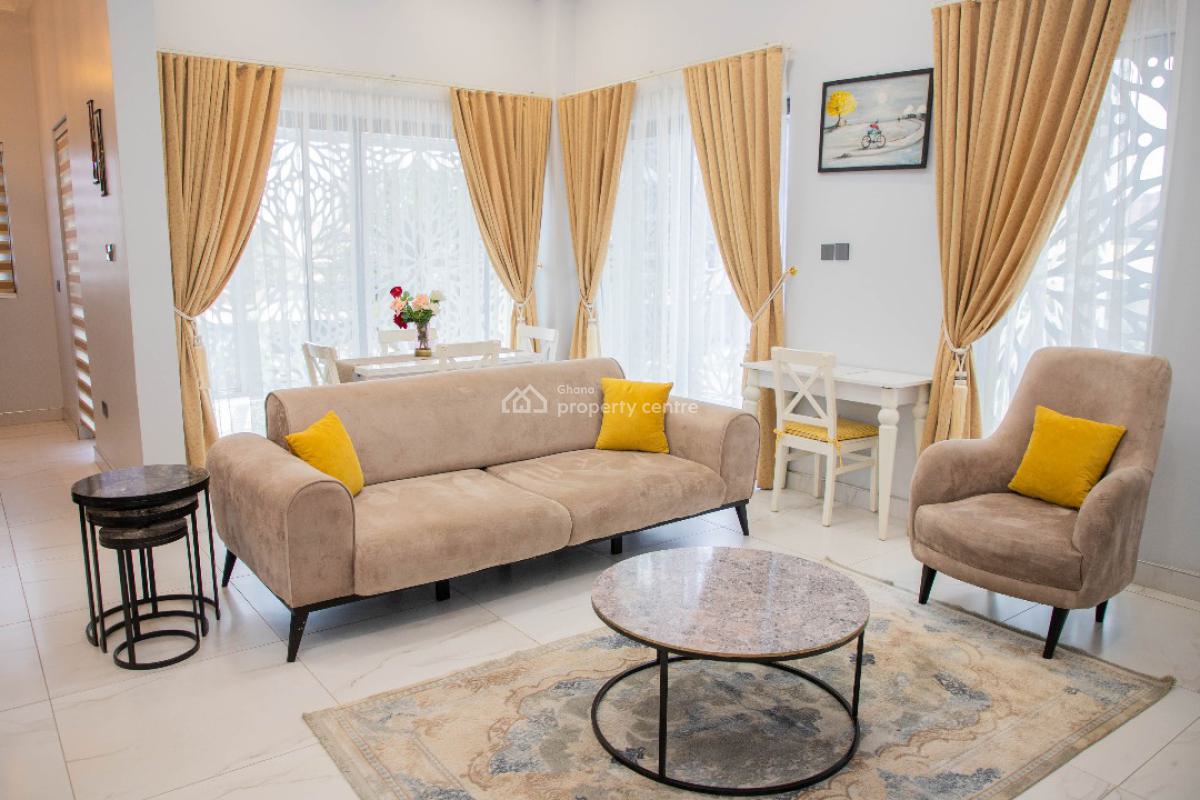 Modern 2-bedroom Apartment, Ashaley Botwe School Junction, Adenta Municipal, Accra, Apartment Short Let