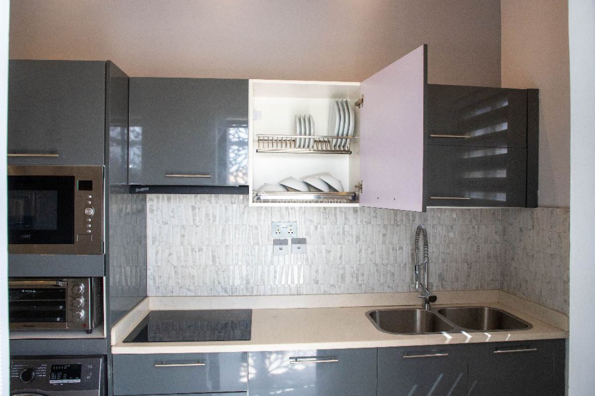 Modern 2-bedroom Apartment, Ashaley Botwe School Junction, Adenta Municipal, Accra, Apartment Short Let