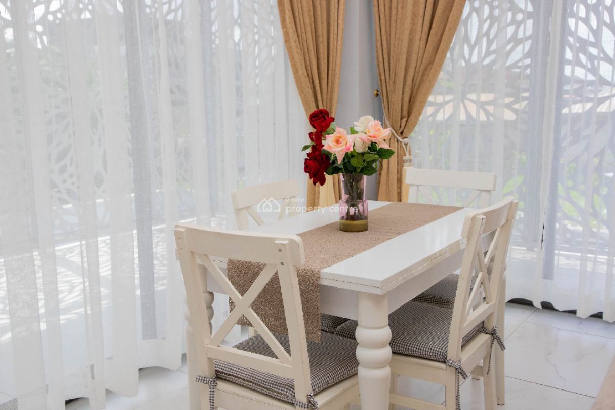 Modern 2-bedroom Apartment, Ashaley Botwe School Junction, Adenta Municipal, Accra, Apartment Short Let