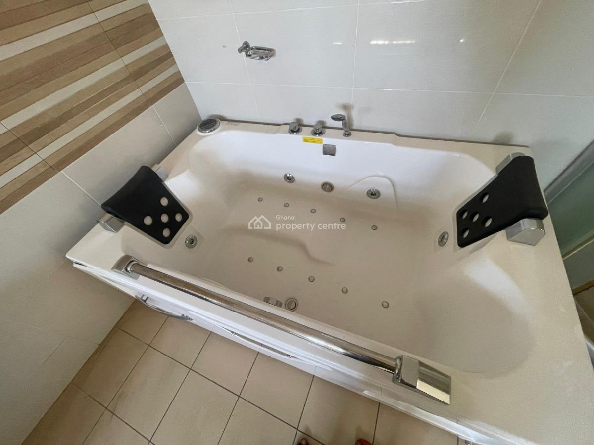 Luxurious 5-bedroom Townhouse @ Cantonment, Cantonments, Accra, Townhouse for Rent