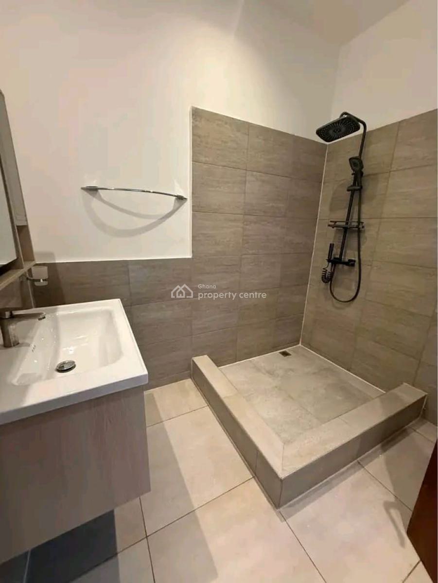 Executive Newly Built 3bedroom House @ Adenta Ritz Junction, Ritz Junction, Adenta Municipal, Accra, House for Sale