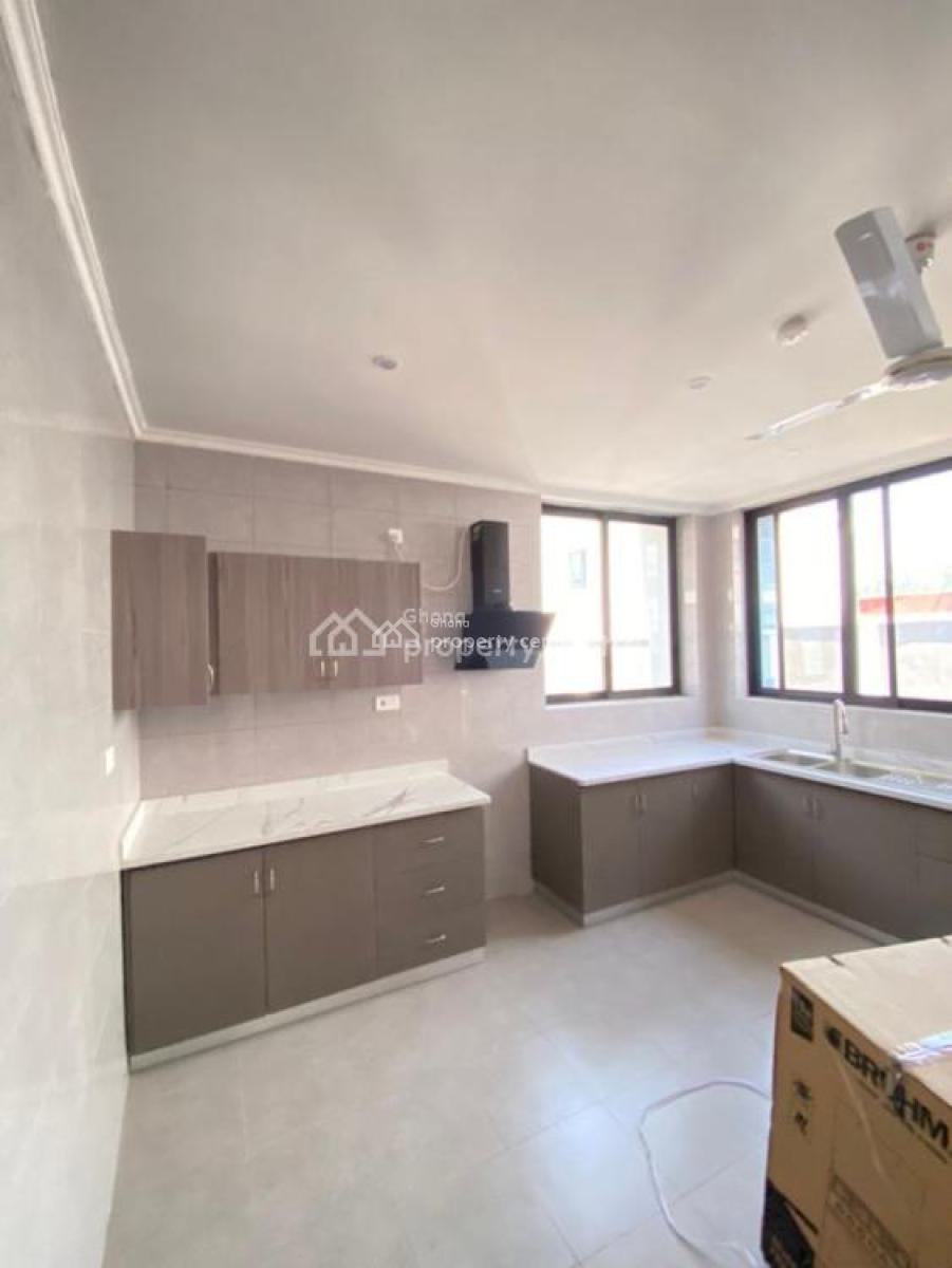 Executive 4-bedroom Townhouse @ Cantonment, Cantonments, Accra, Townhouse for Rent