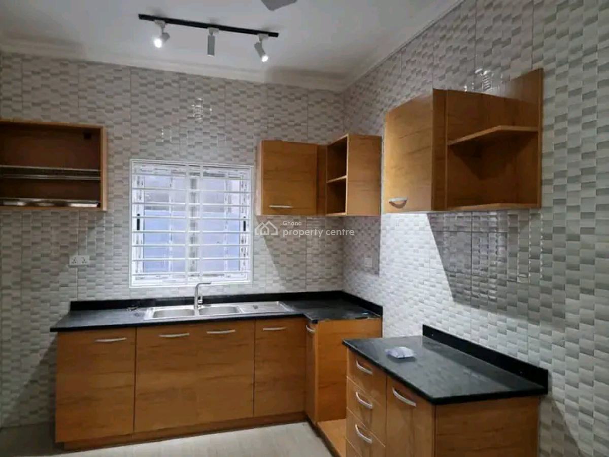 Executive Beautifully Design 2-bedroom Apartment @ Racecourse, Racecourse, Lapaz, Accra, Apartment for Rent