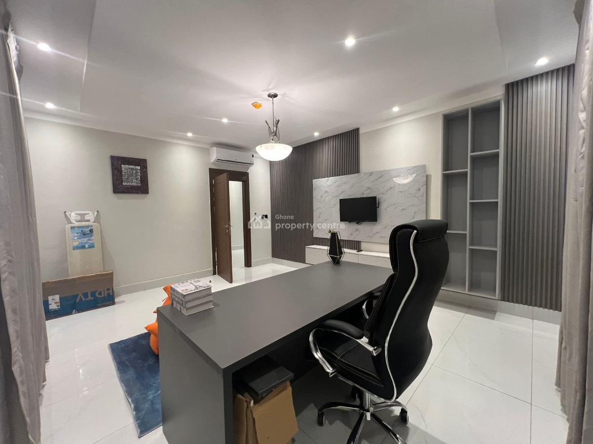 Luxury Townhouse -- Airport Residential  Area., Airport Residential Area, Accra, House for Rent