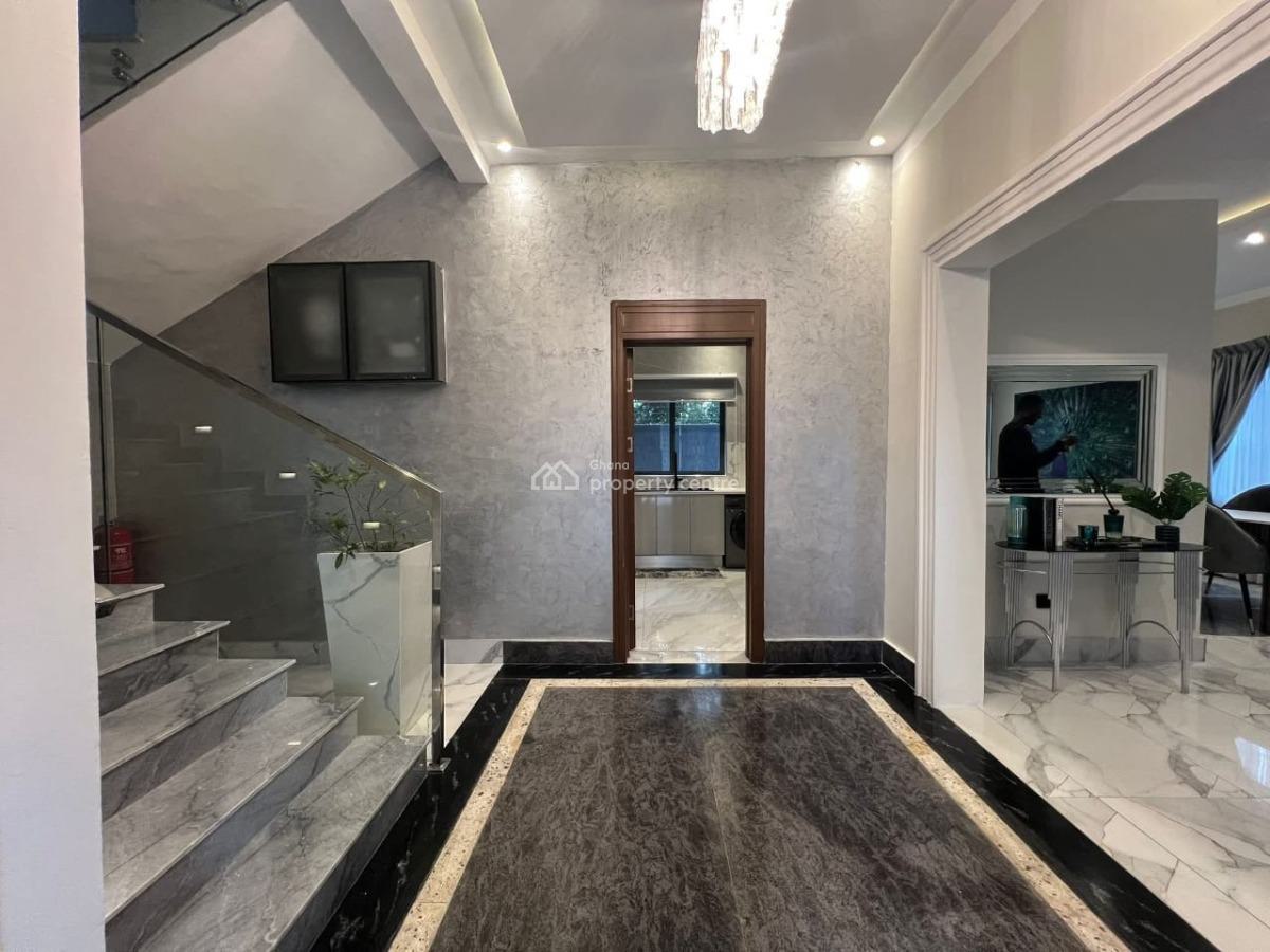 Luxury Townhouse -- Airport Residential  Area., Airport Residential Area, Accra, House for Rent