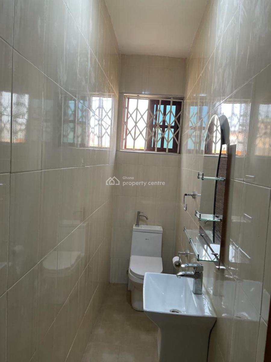 Ashorman 6 Bedrooms House, Ashorman Estate, Ga East Municipal, Accra, House for Sale