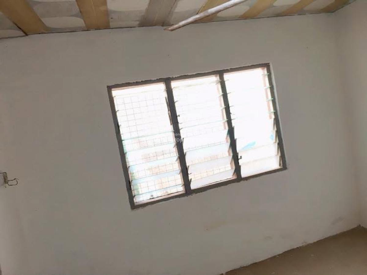 Nice Single Room Self Contained with Spacious Kitchen, Rasta - Bush Road, Teshie New Town, Accra, Single Room Self Contained for Rent