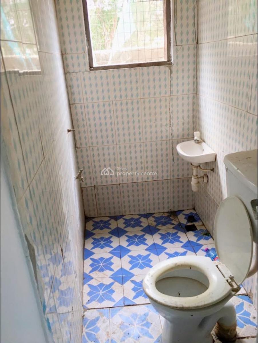 Nice Single Room Self Contained with Spacious Kitchen, Rasta - Bush Road, Teshie New Town, Accra, Single Room Self Contained for Rent
