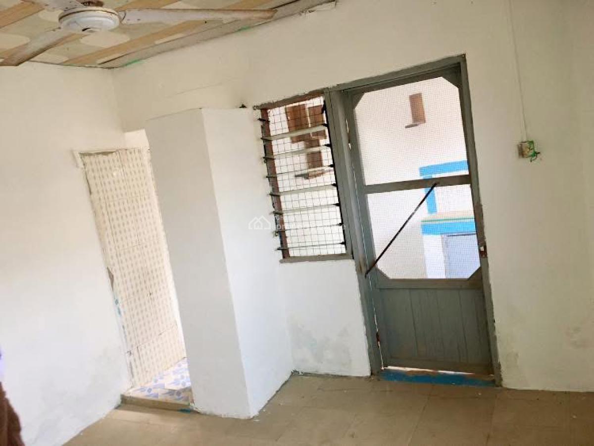 Nice Single Room Self Contained with Spacious Kitchen, Rasta - Bush Road, Teshie New Town, Accra, Single Room Self Contained for Rent