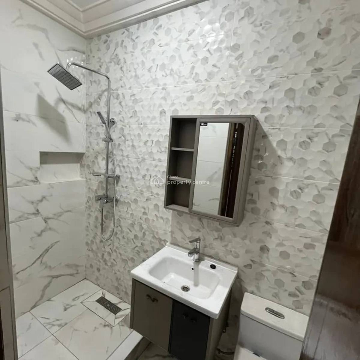 Executive 3-bedroom House, Achimota Golf Hills, Achimota, Accra, Detached Duplex for Rent