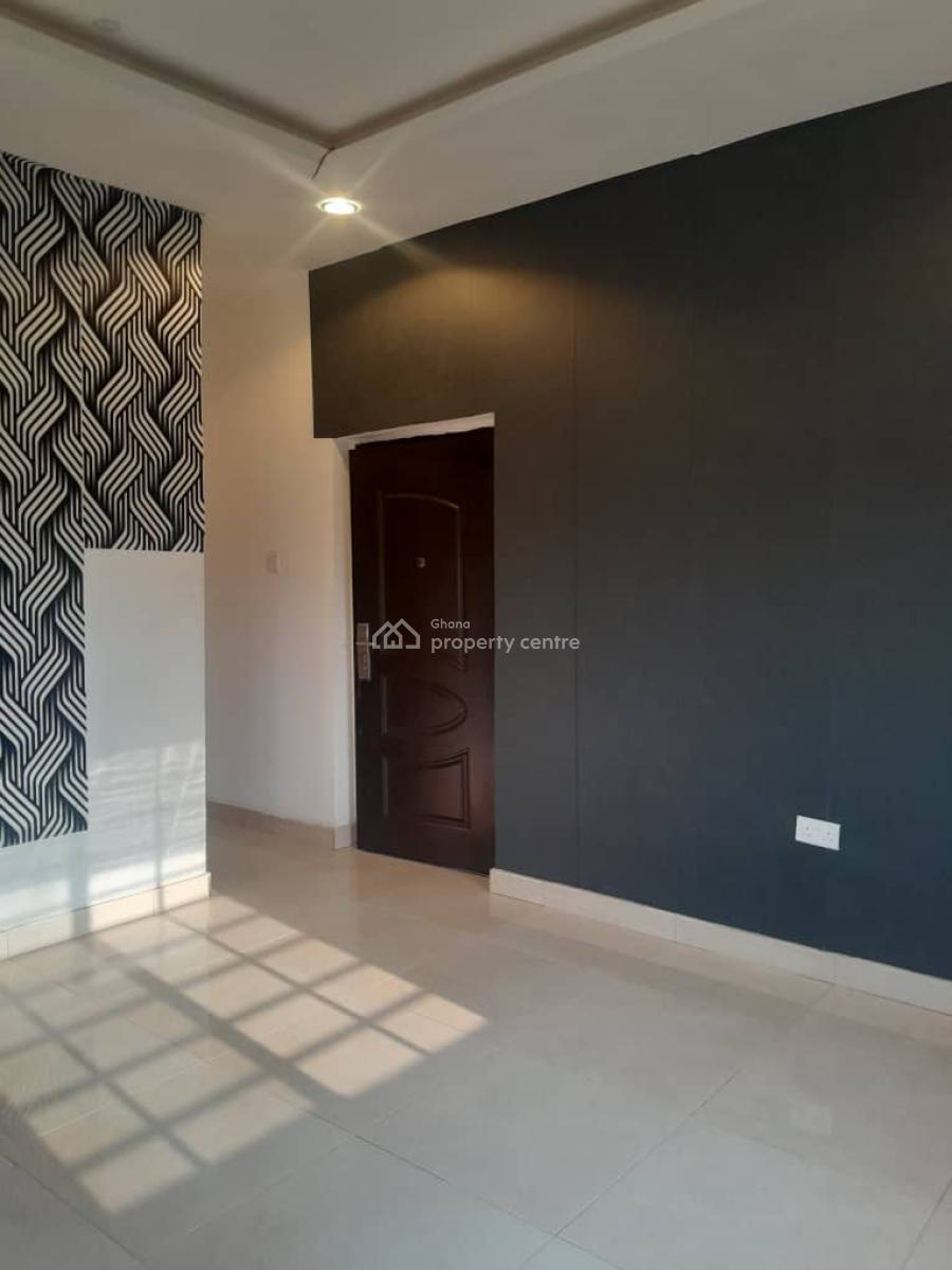 Executive 3 Bedrooms, Oyarifa, La Nkwantanang Madina Municipal, Accra, Townhouse for Rent