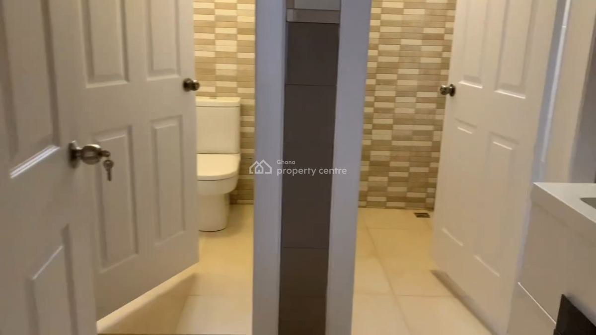 3 Bedroom Spacious House with a Boys Quarters and Garadge at Lashibi I, Accra Metropolitan, Accra, House for Sale