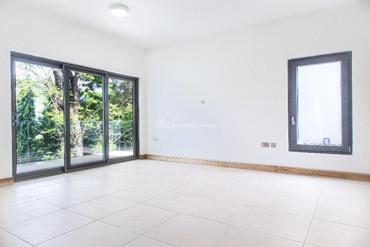 4 Bedroom Townhouse Ridge Acrra, North Ridge, Accra, House for Rent