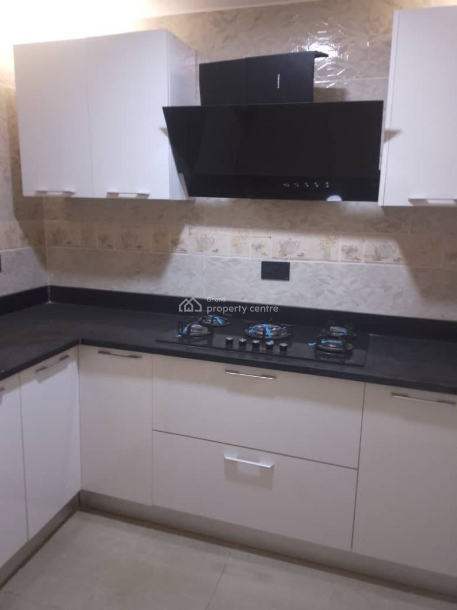Executive 4 Bedroom, Ashaley Botwe, Adenta Municipal, Accra, Townhouse for Sale