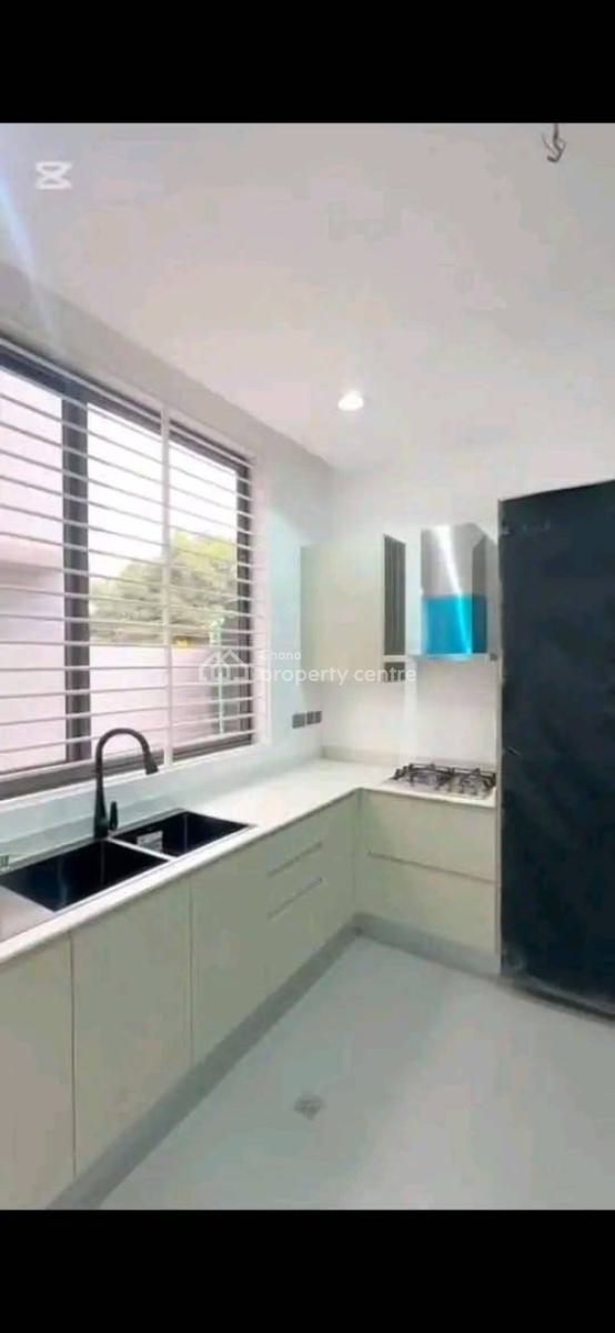 Executive 4 Bedroom, Ashaley Botwe, Adenta Municipal, Accra, Townhouse for Sale