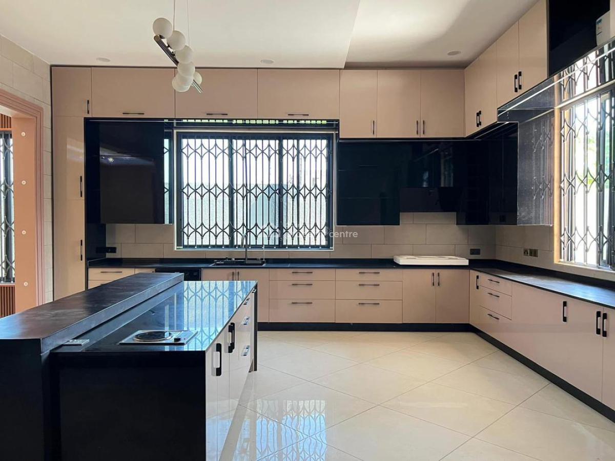 East Airport 6 Bedrooms House, East Airport, East Airport, Airport Residential Area, Accra, House for Sale