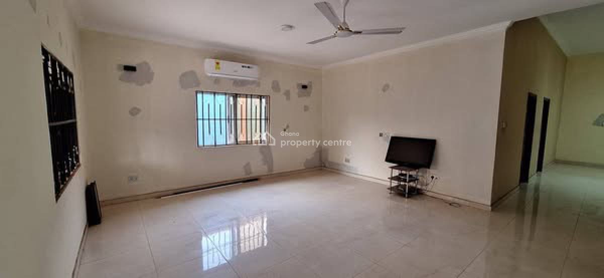 Executive Spacious Semi Detached 3 Bedroom, Spintex, Accra, Semi-detached Duplex for Rent