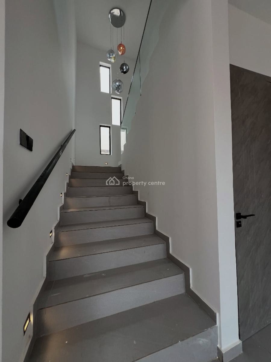 Executive 4.5 Bedroom, Adenta Municipal, Accra, House for Sale