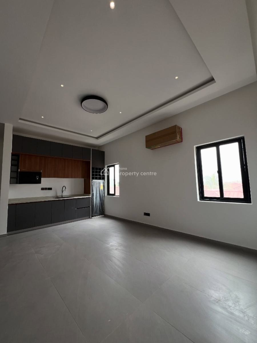 Executive 4.5 Bedroom, Adenta Municipal, Accra, House for Sale