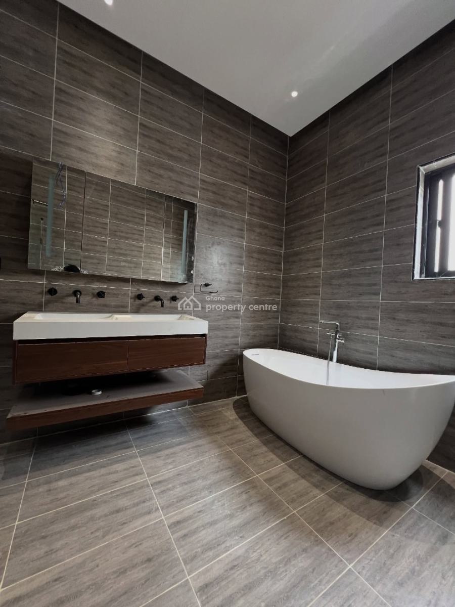 Executive 4.5 Bedroom, Adenta Municipal, Accra, House for Sale