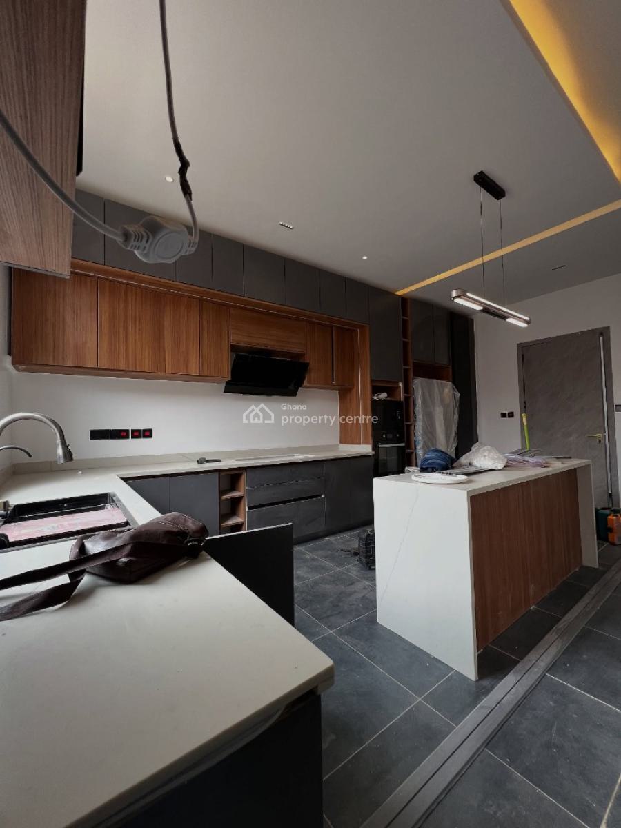 Executive 4.5 Bedroom, Adenta Municipal, Accra, House for Sale