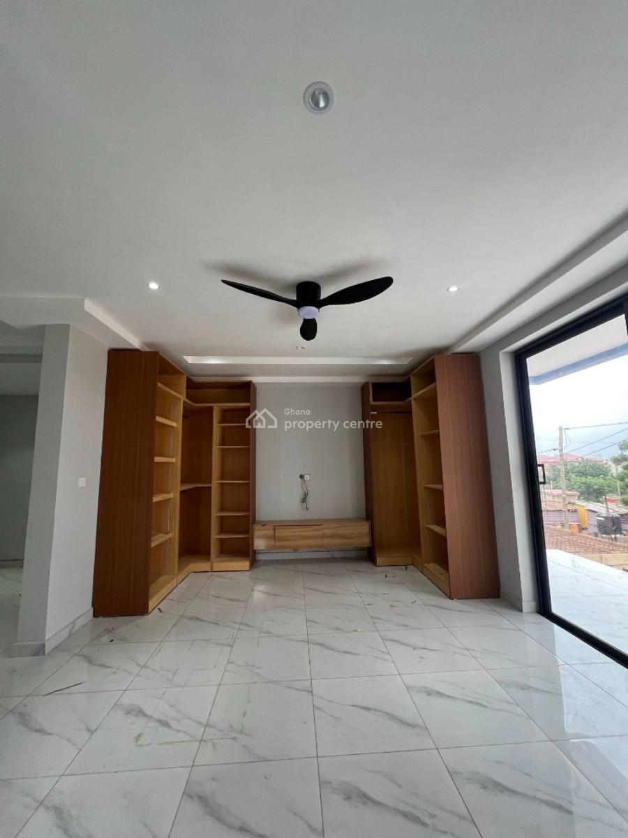 Executive 4 Bedrooms, Ashaley Botwe, Adenta Municipal, Accra, House for Sale