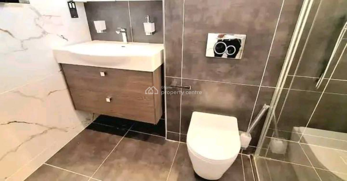 Executive 4 Bedroom, East Airport, Airport Residential Area, Accra, Townhouse for Rent