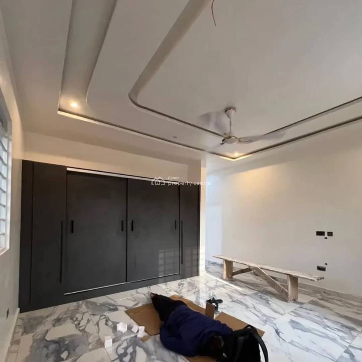 Cozy & Modern 3-bedroom House -- Oyarifa, Oyarifa, La Nkwantanang Madina Municipal, Accra, Detached Bungalow for Sale