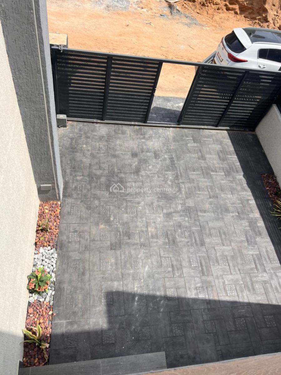 Serviced 3 Bedroom Duplex, Nanakrom, East Legon, Accra, Semi-detached Duplex for Rent