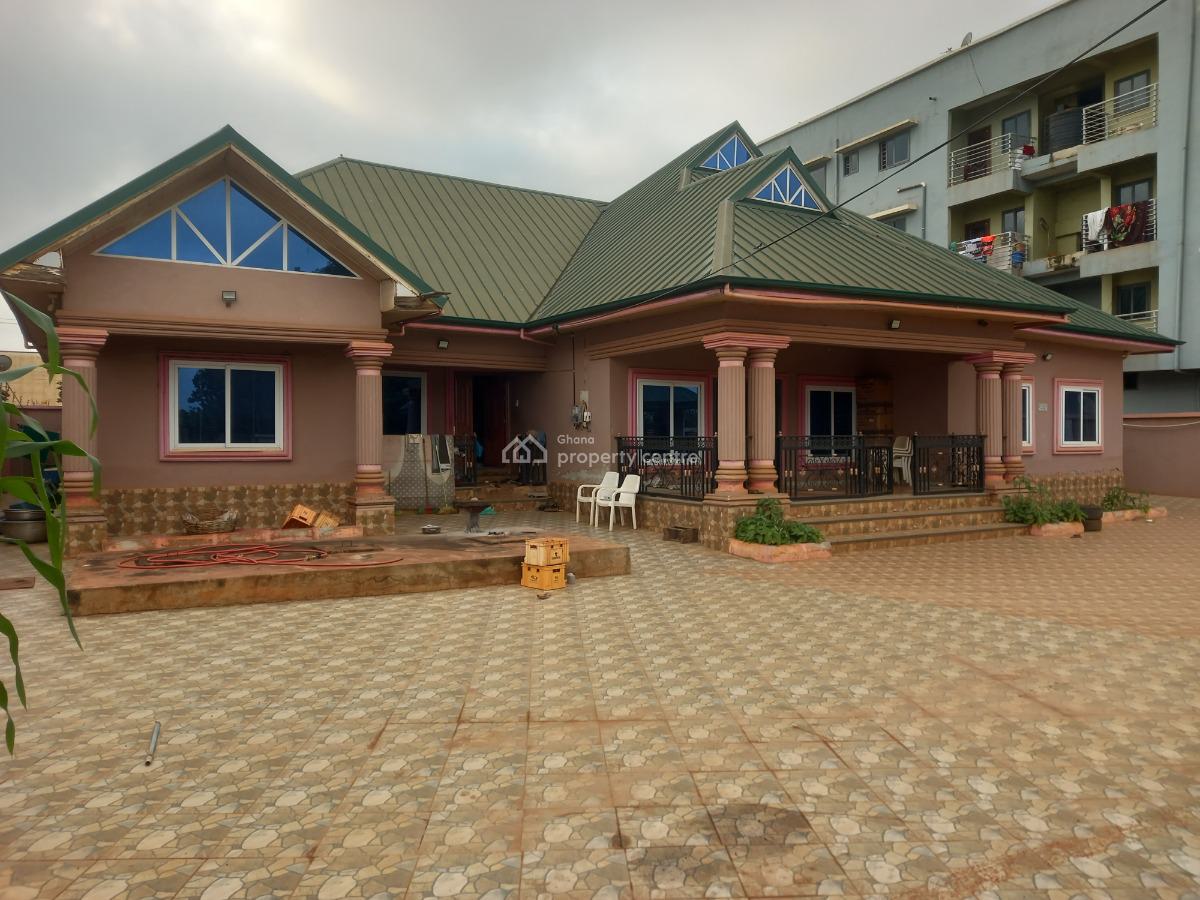 5 Bedrooms, Asuofia Kokoben, Kumasi Metropolitan, Ashanti, House for Sale