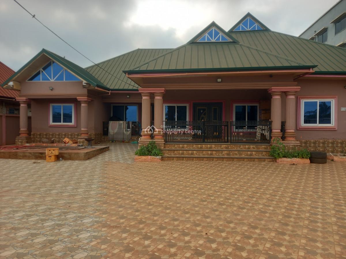 5 Bedrooms, Asuofia Kokoben, Kumasi Metropolitan, Ashanti, House for Sale