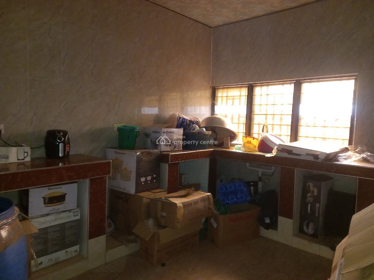 5 Bedrooms, Asuofia Kokoben, Kumasi Metropolitan, Ashanti, House for Sale
