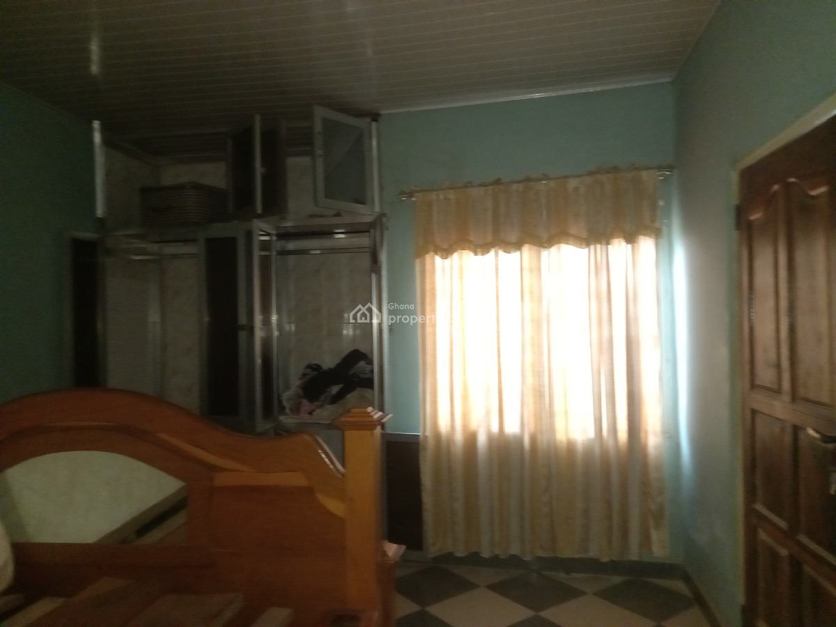 2 Bedrooms  ( Plot Size 100*90), Abuakwa Koforidua., Kumasi Metropolitan, Ashanti, House for Sale