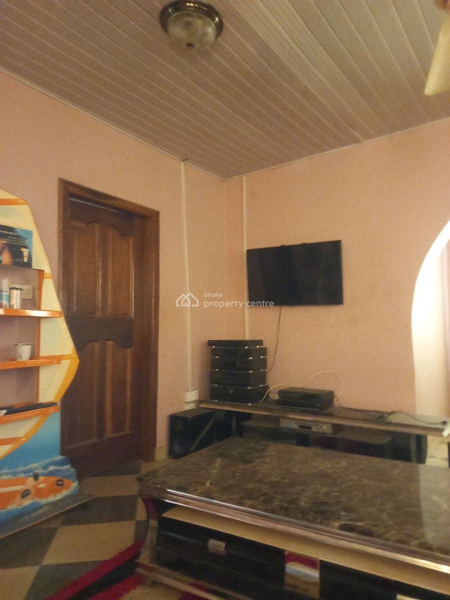 2 Bedrooms  ( Plot Size 100*90), Abuakwa Koforidua., Kumasi Metropolitan, Ashanti, House for Sale