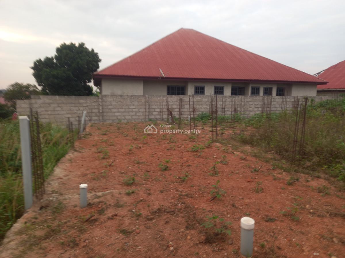 Plot.  ( Buokrom Estate Quarry), Buokrom Estate Quarry., Kumasi Metropolitan, Ashanti, Land for Sale
