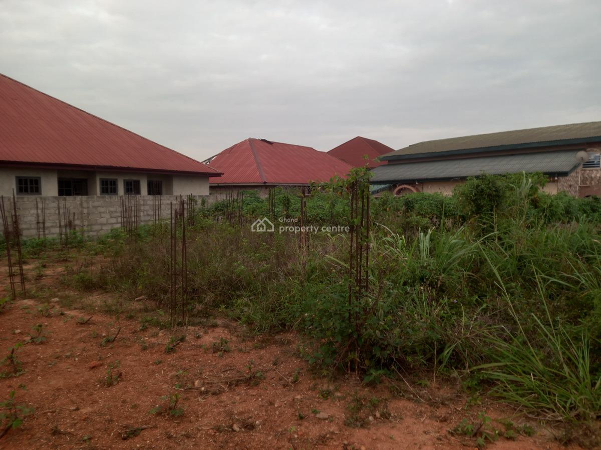 Plot.  ( Buokrom Estate Quarry), Buokrom Estate Quarry., Kumasi Metropolitan, Ashanti, Land for Sale