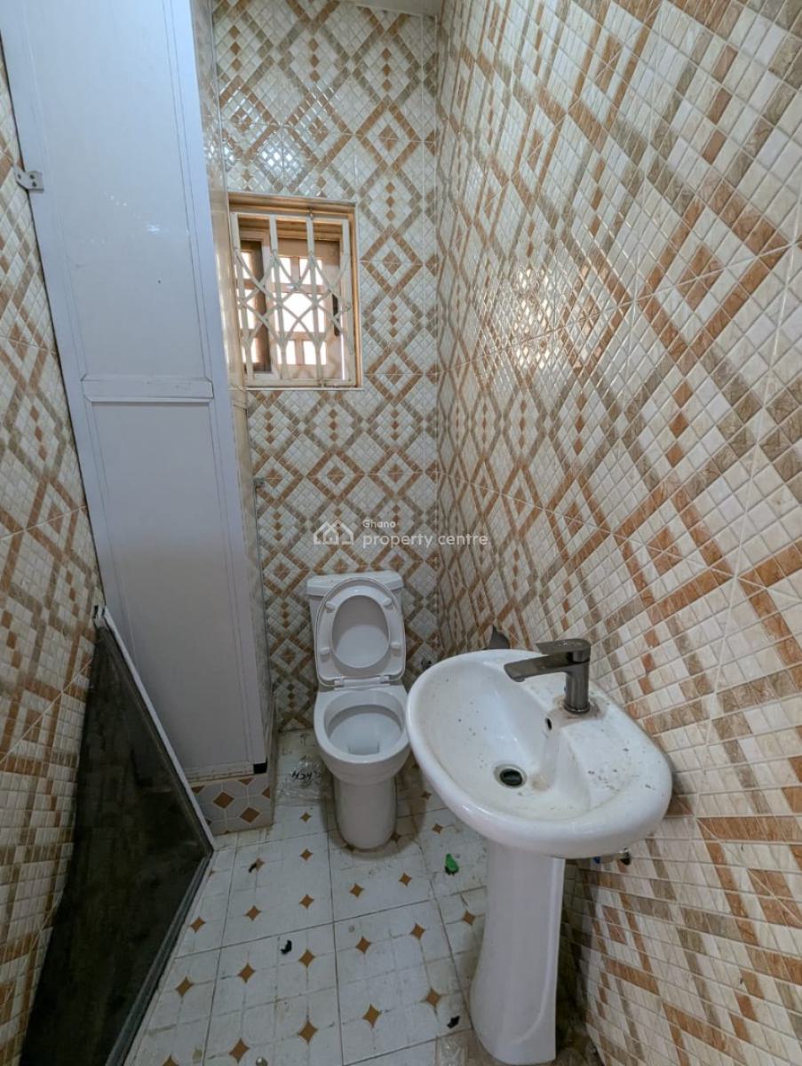 Executive 2-bedroom Apartment @ Tantra Hill, Tantrahill, Ga West Municipal, Accra, Apartment for Rent